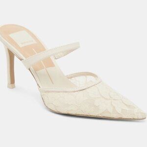 Katik Wide Heels White Floral Lace | Size: 7.5